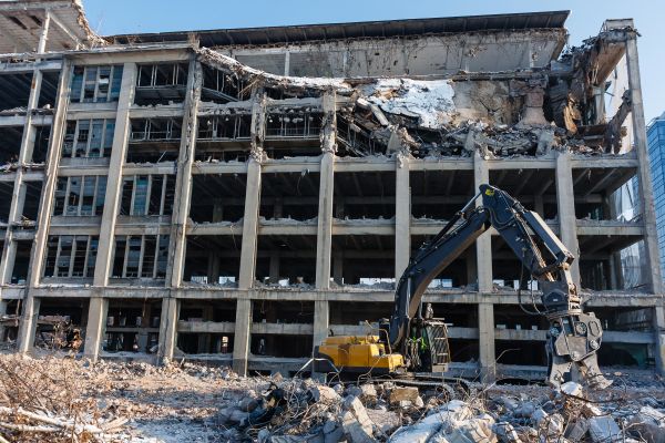 Commercial Building Demolition in Panama City